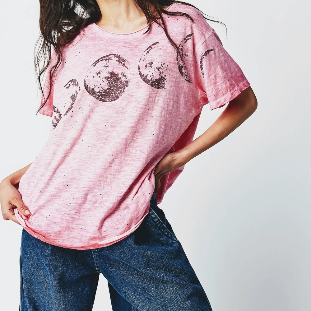 Magnolia Pearl Moon Tee Shirt One-Size